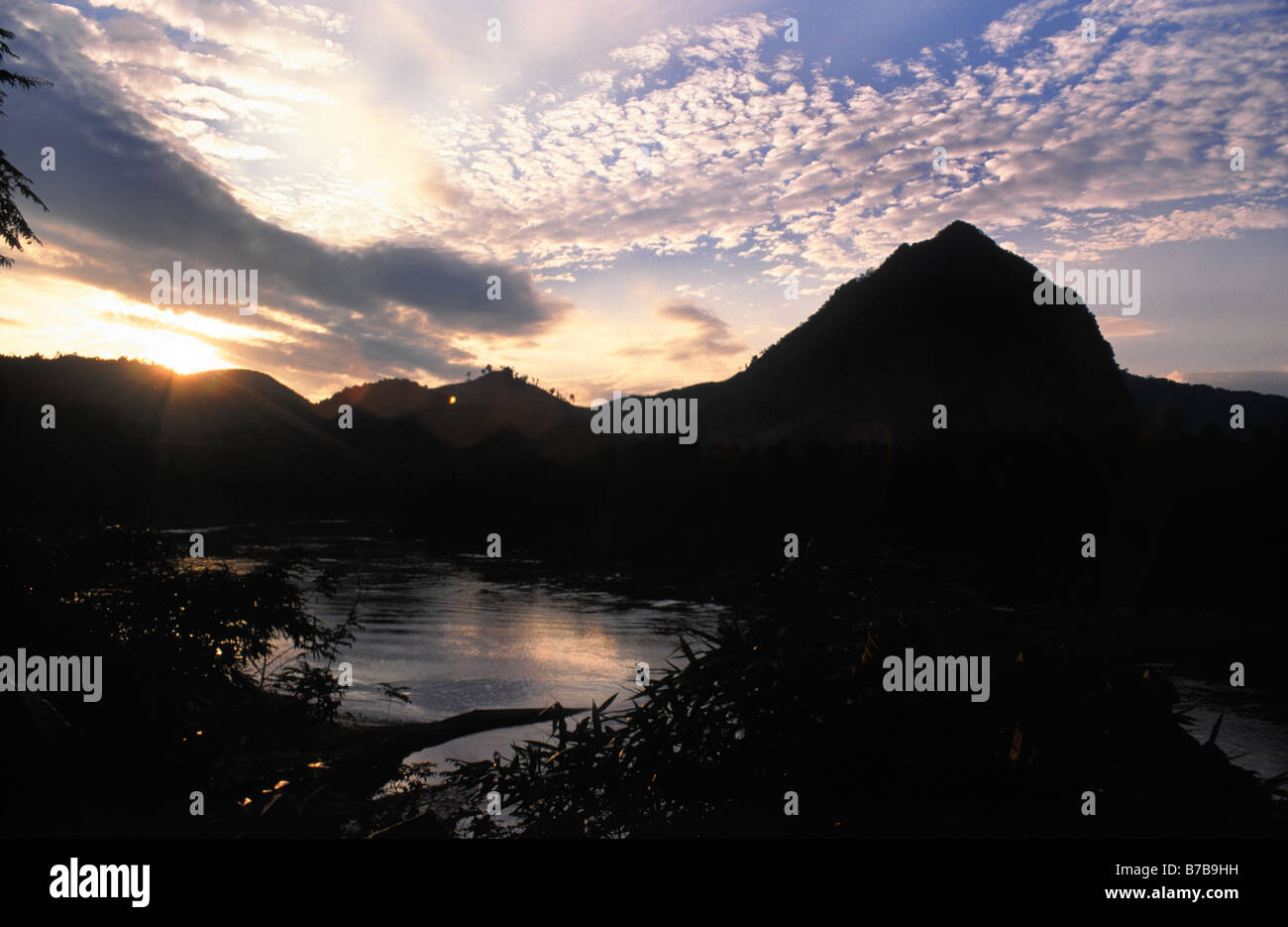 nong-khiaw-laos-sunset-hi-res-stock-photography-and-images-alamy