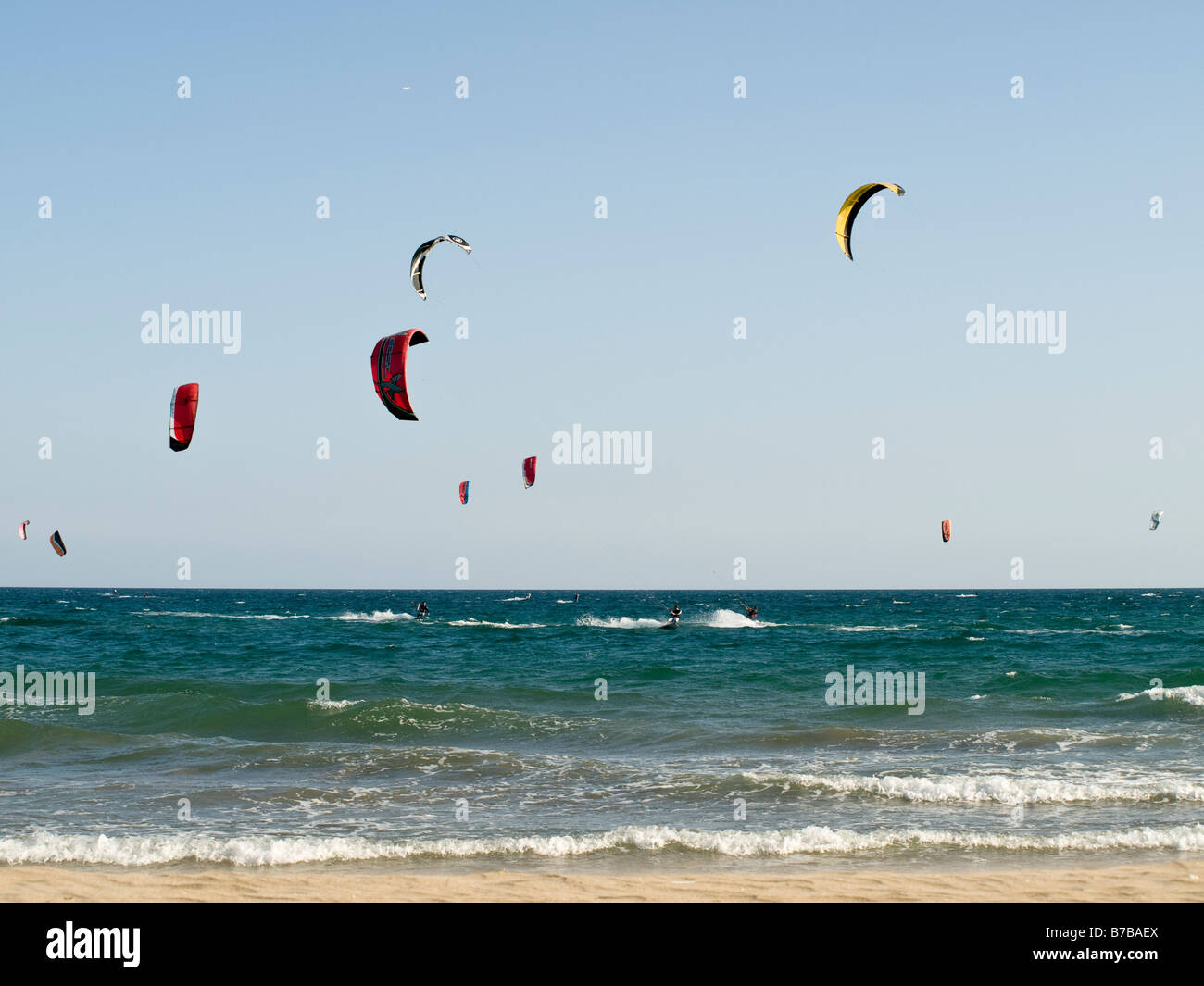 Kitesurfing in Spain, Costa Dorada, Mediterranean Sea Stock Photo Alamy