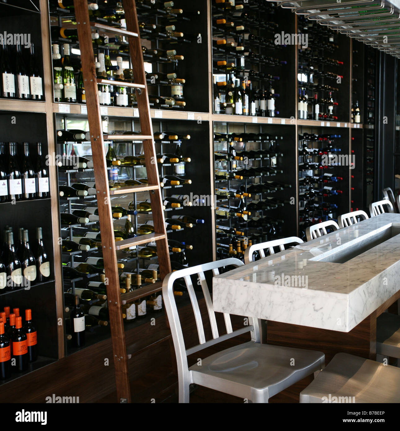 Bottles in wine cellar hi-res stock photography and images - Alamy