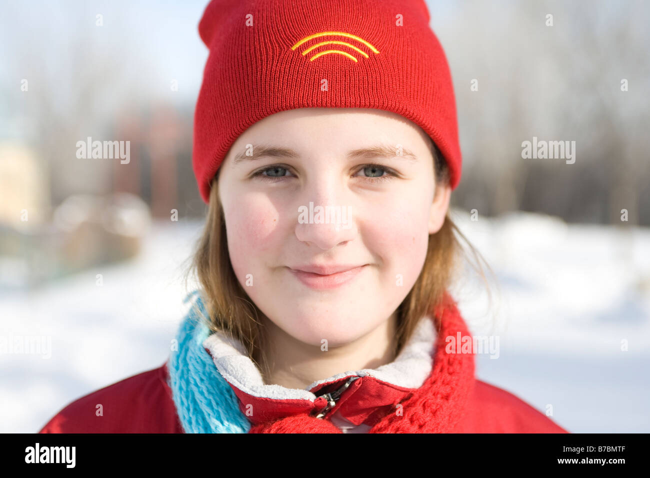 Headshot smiling 13 year old hi-res stock photography and images - Alamy