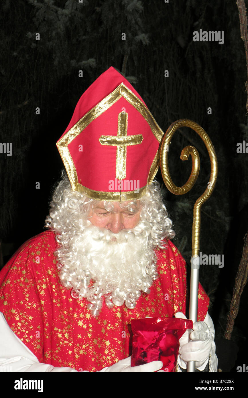 St nicholas society hi-res stock photography and images - Alamy