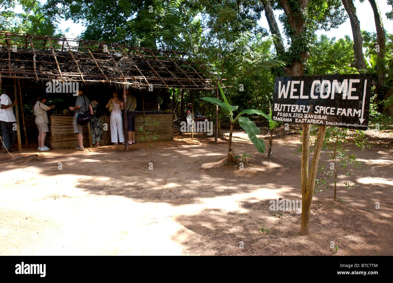 Tourists at a local spice shop Stock Photo Alamy