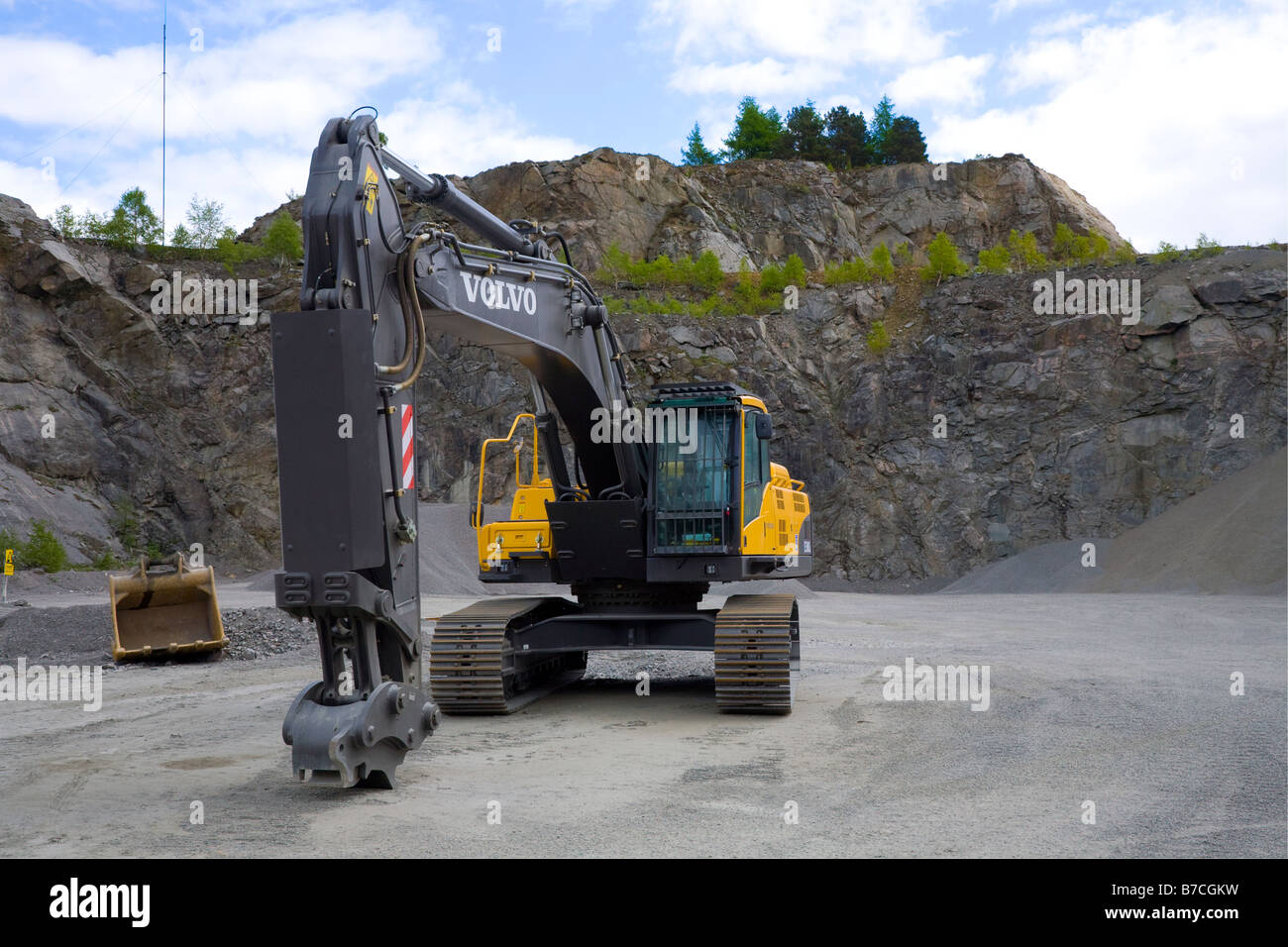 Giant Excavator at Craiglash Quarry, Torphins, Banchory, Buchan Grampian (Aberdeenshire), Scotland, UK Stock Photo