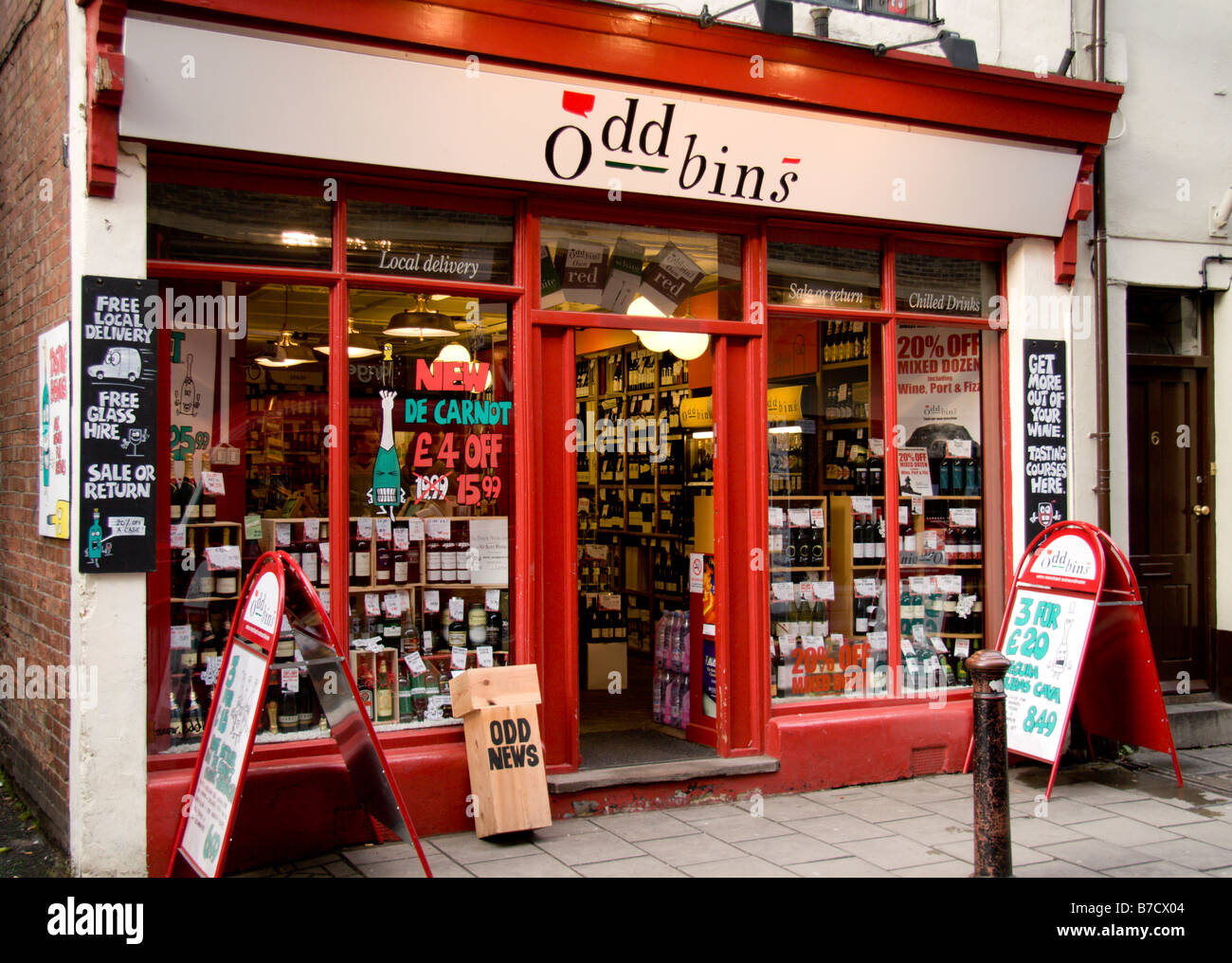 The shop front of Oddbins in Oxford England. Jan 2009 Stock Photo
