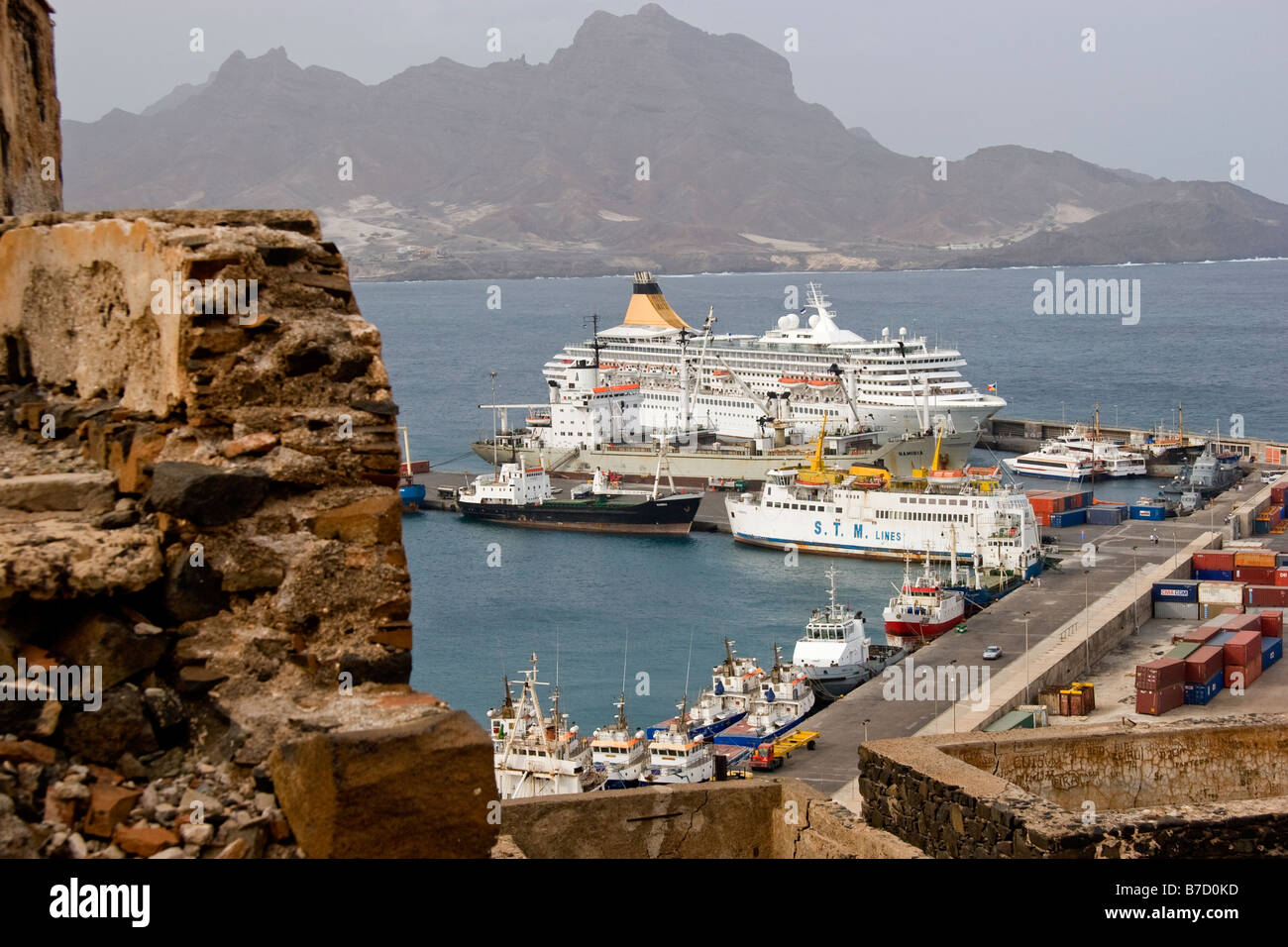 St Vincent Cape Verde Islands Cruise Ship Stock Photo Alamy
