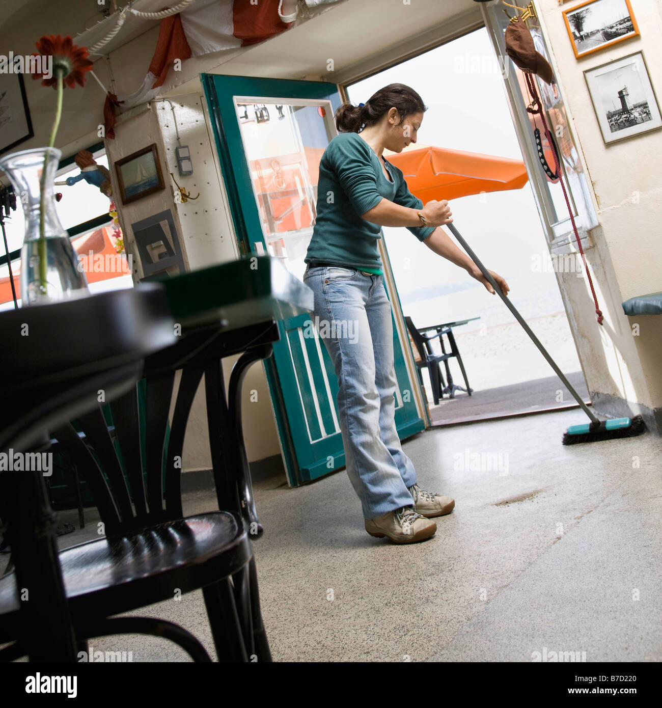 Sweeping lady hires stock photography and images Alamy