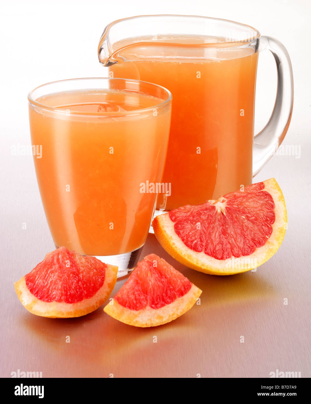 Grapefruit and juice hires stock photography and images Alamy
