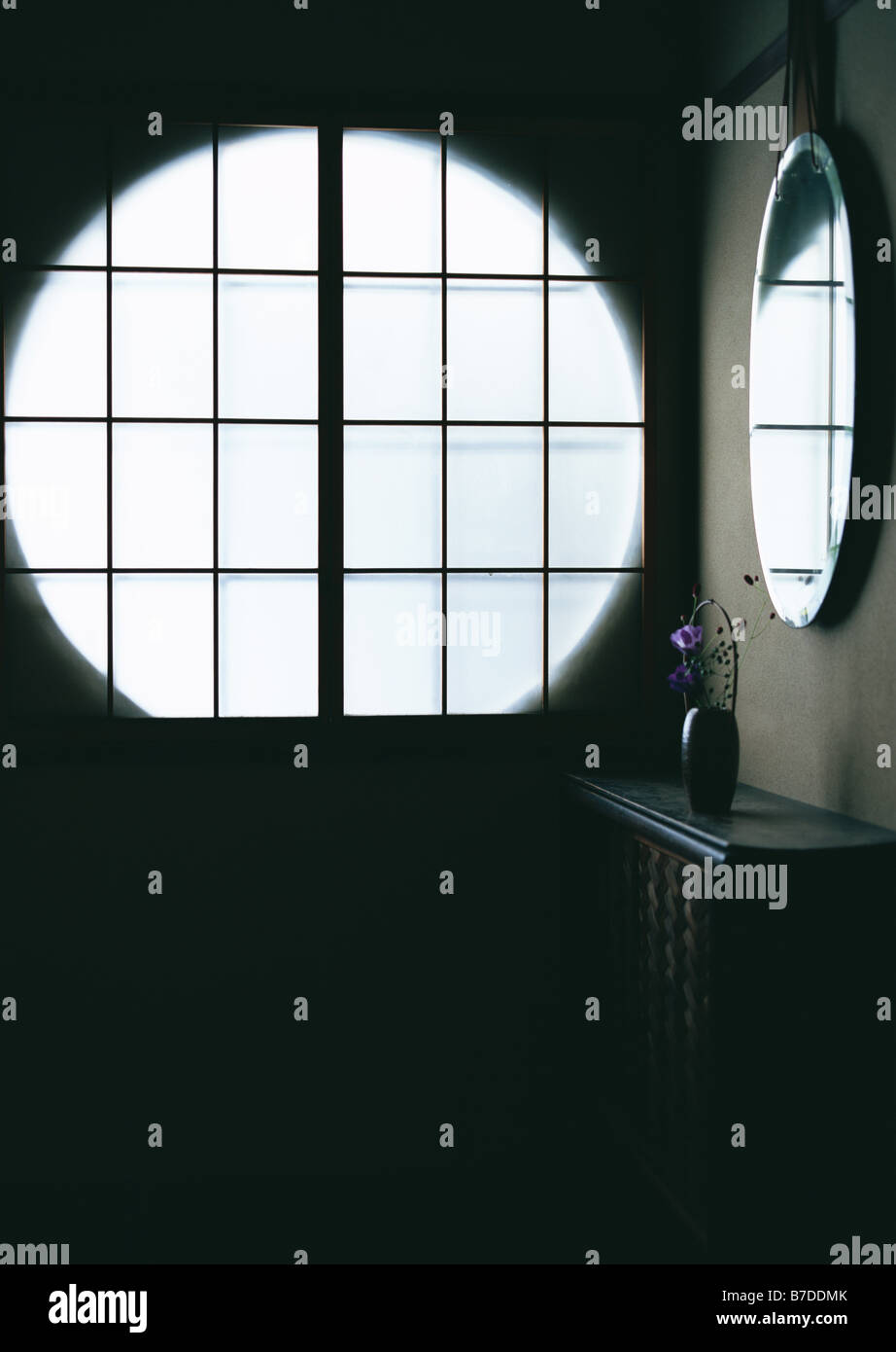 Japanese window round kyoto hi-res stock photography and images - Alamy