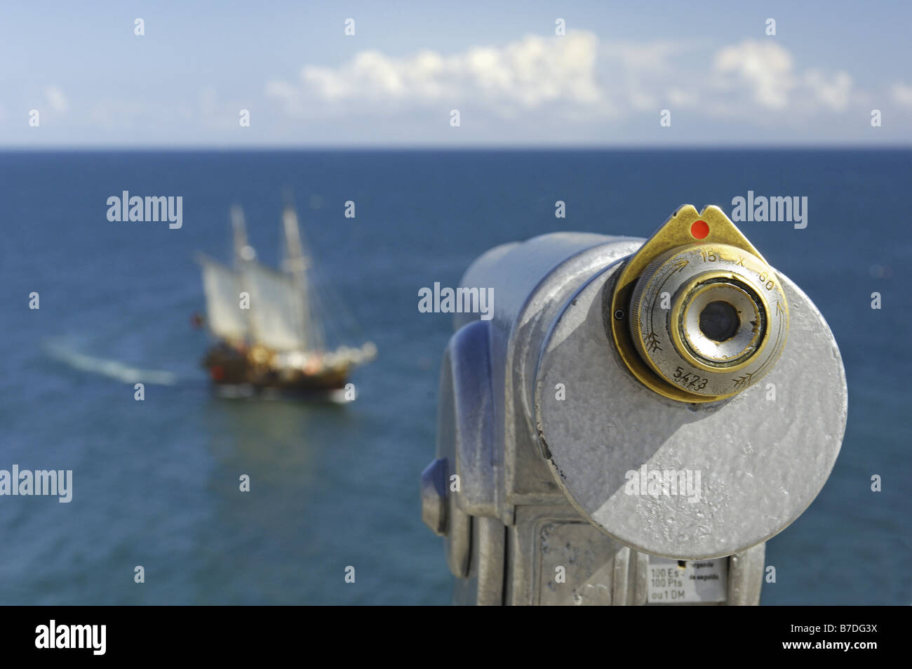 Ship telescope hi-res stock photography and images - Alamy