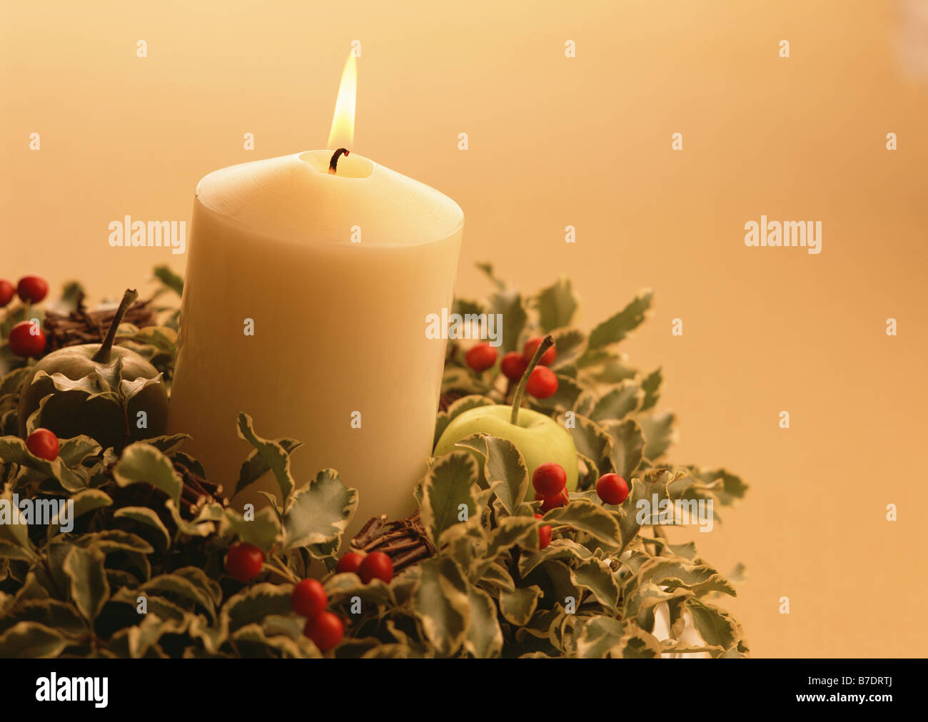 Candle in wreath Stock Photo - Alamy