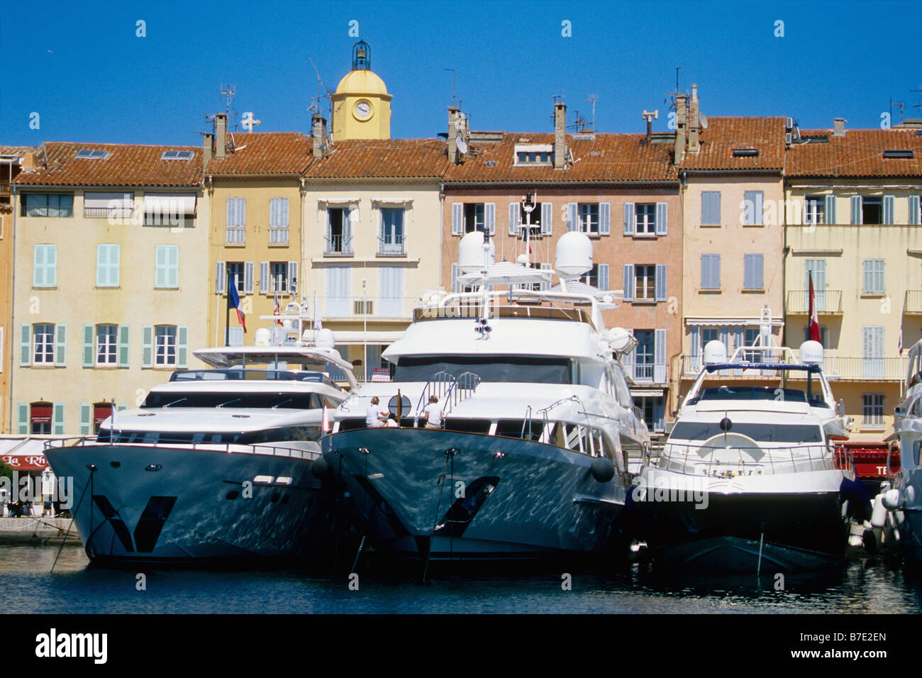 Yacht moored in the prestigious village of Saint Tropez Stock Photo Alamy