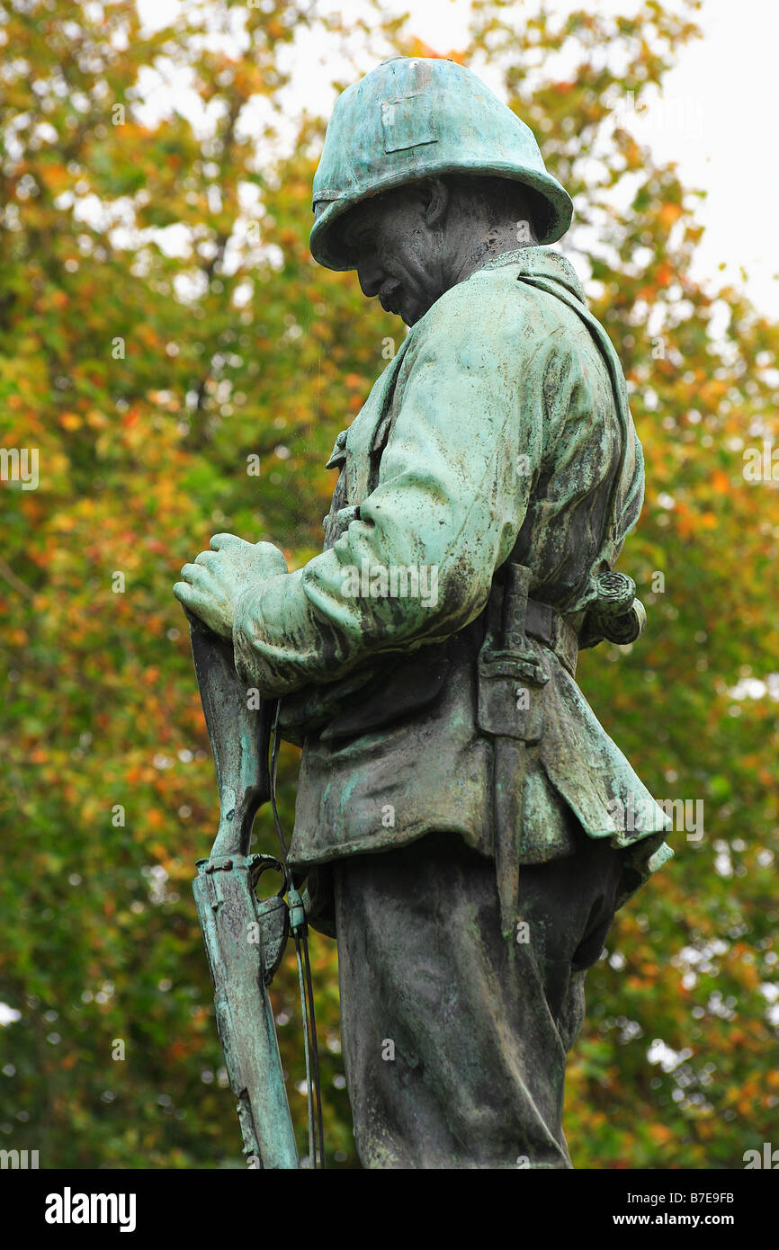 Soldier statue on War Memorial Cheltenham Cotswolds England Stock Photo