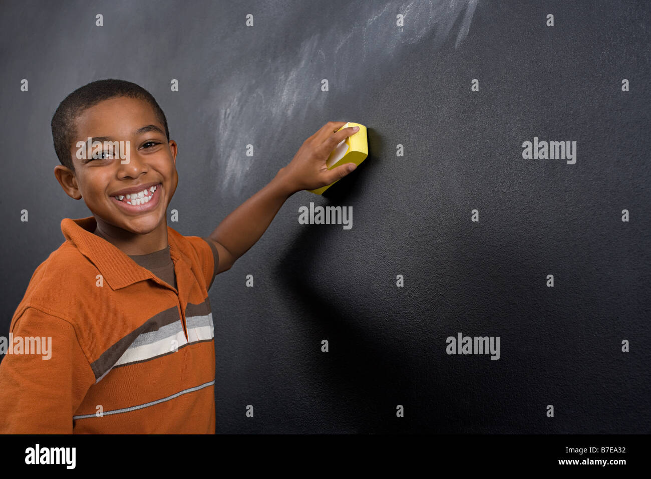 Blackboard wiping hi-res stock photography and images - Alamy