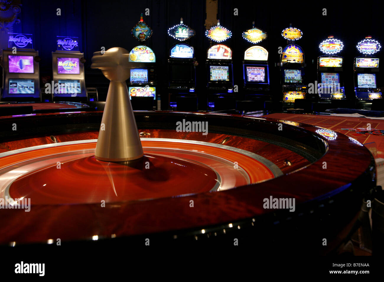 Gambling machines roulette hires stock photography and images Alamy