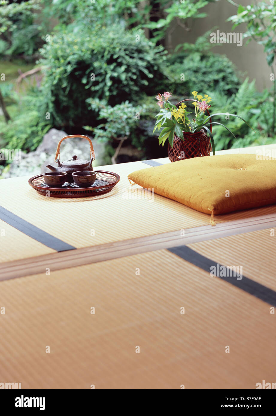 Japanese style porch Stock Photo - Alamy