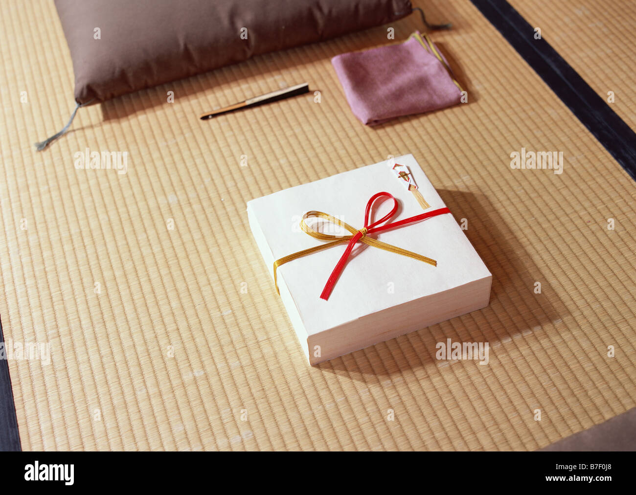 Image of Japanese style gift box Stock Photo Alamy