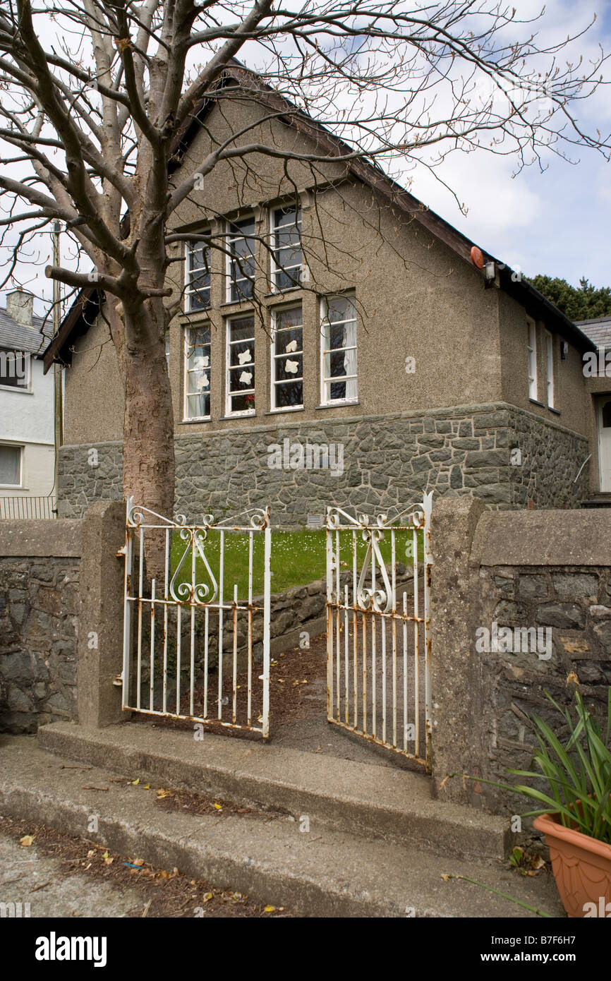 Post Office and Village Hall in Llanystumdwy near Criccieth in North Wales Stock Photo