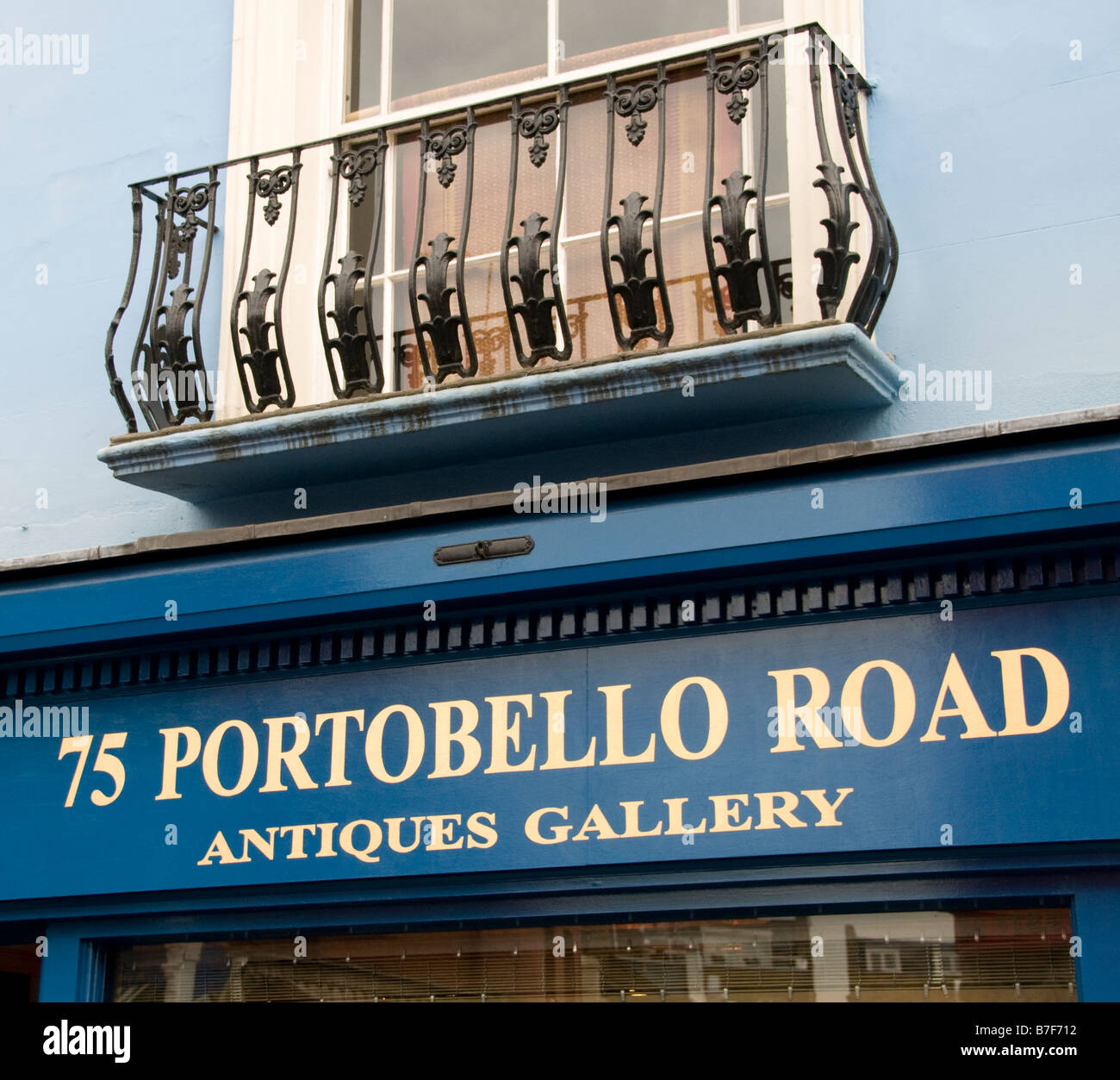Portobello Road Market Notting Hill London Stock Photo Alamy