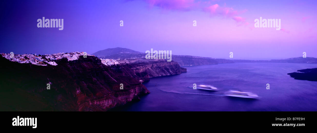 Cruise ship departing santorini hi-res stock photography and images - Alamy