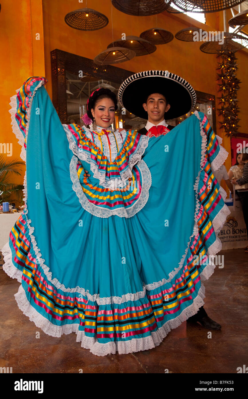 Sinaloa dress hi-res stock photography and images - Alamy