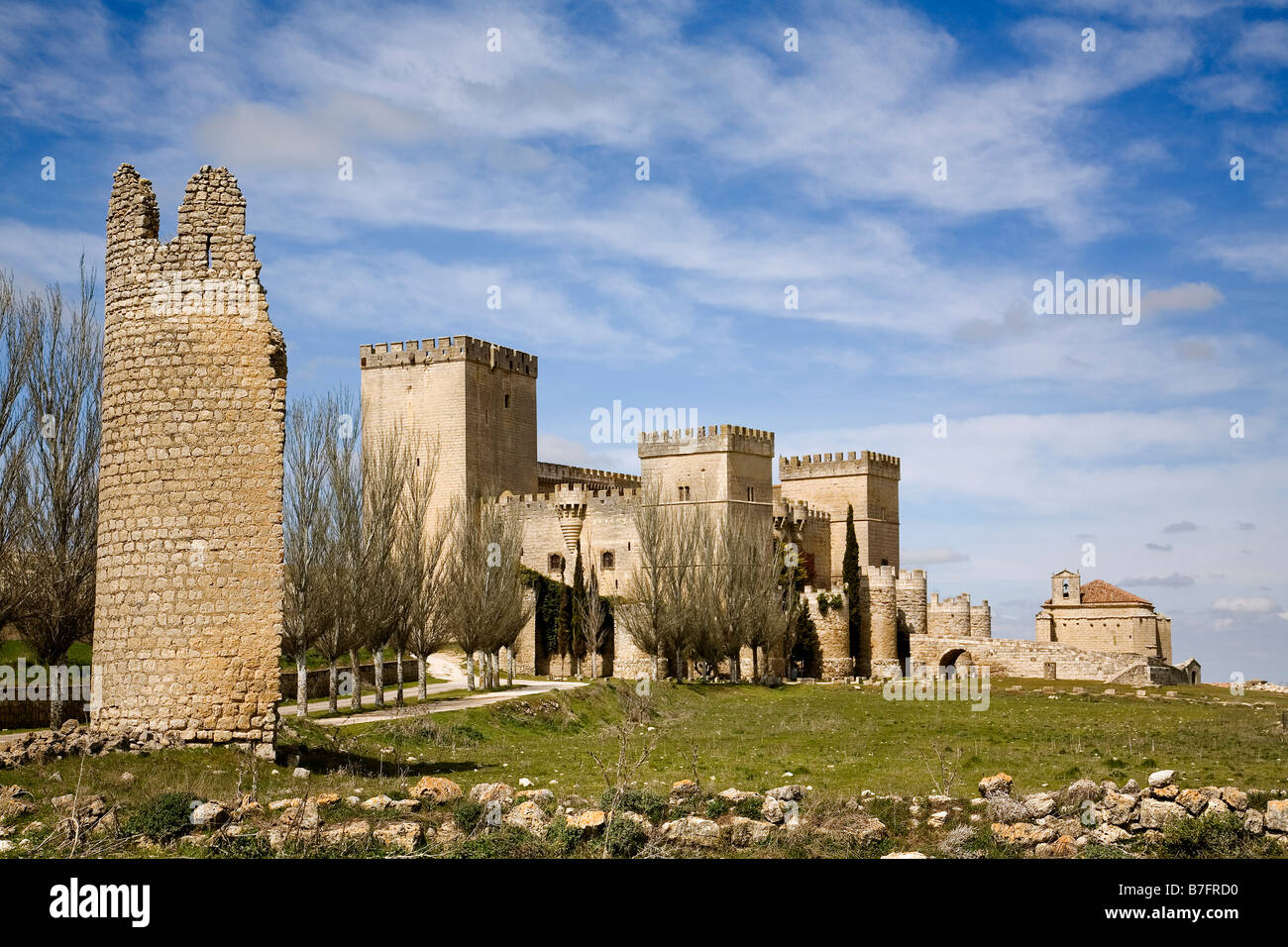 Castillo De Ampudia Palencia Castilla Leon Espa a Castle Ampudia castillo-de-ampudia-palencia-castilla-leon-espa-a-castle-ampudia