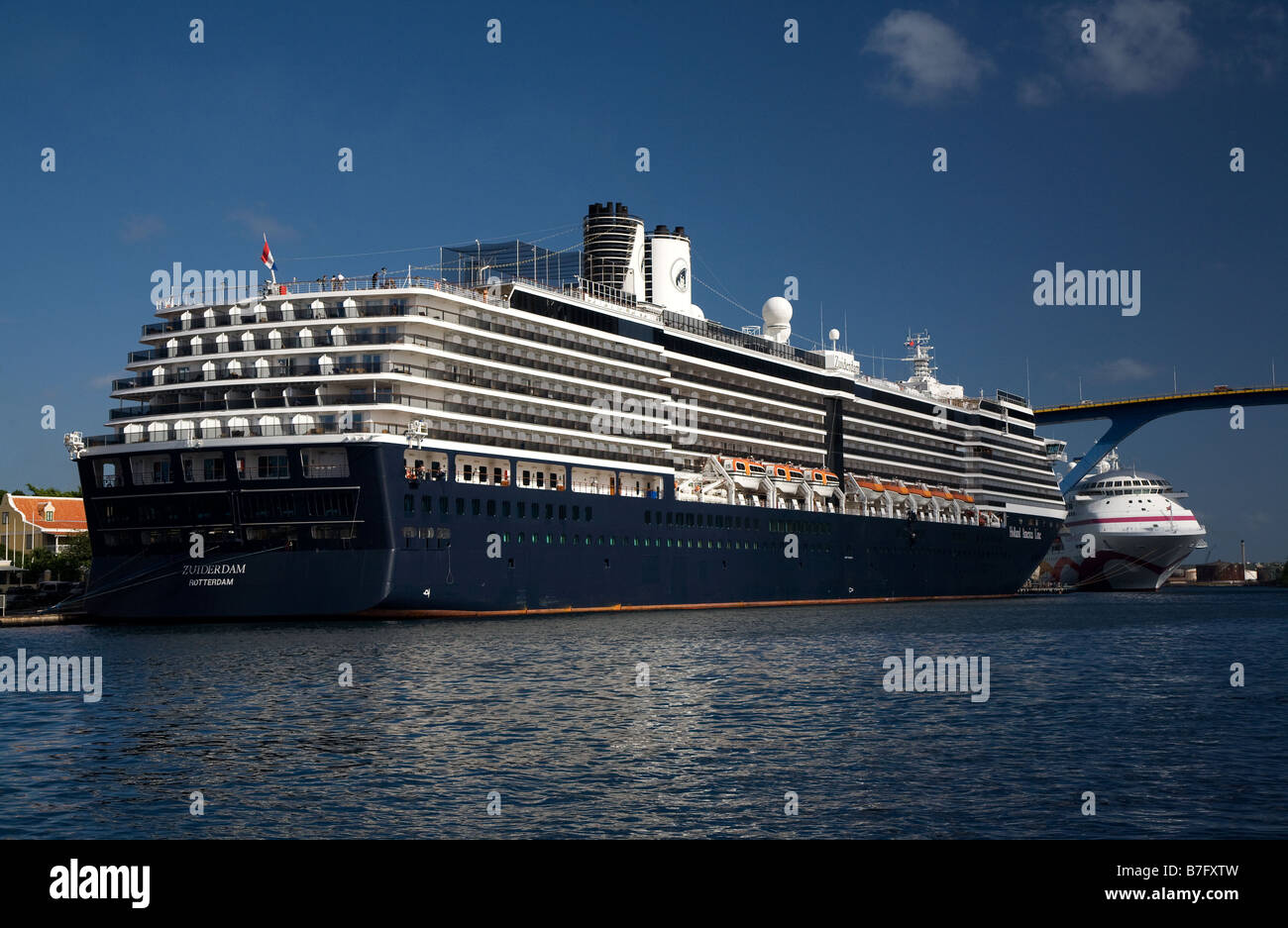 Cruise Ships Willemstad Harbour, Curacao Stock Photo - Alamy