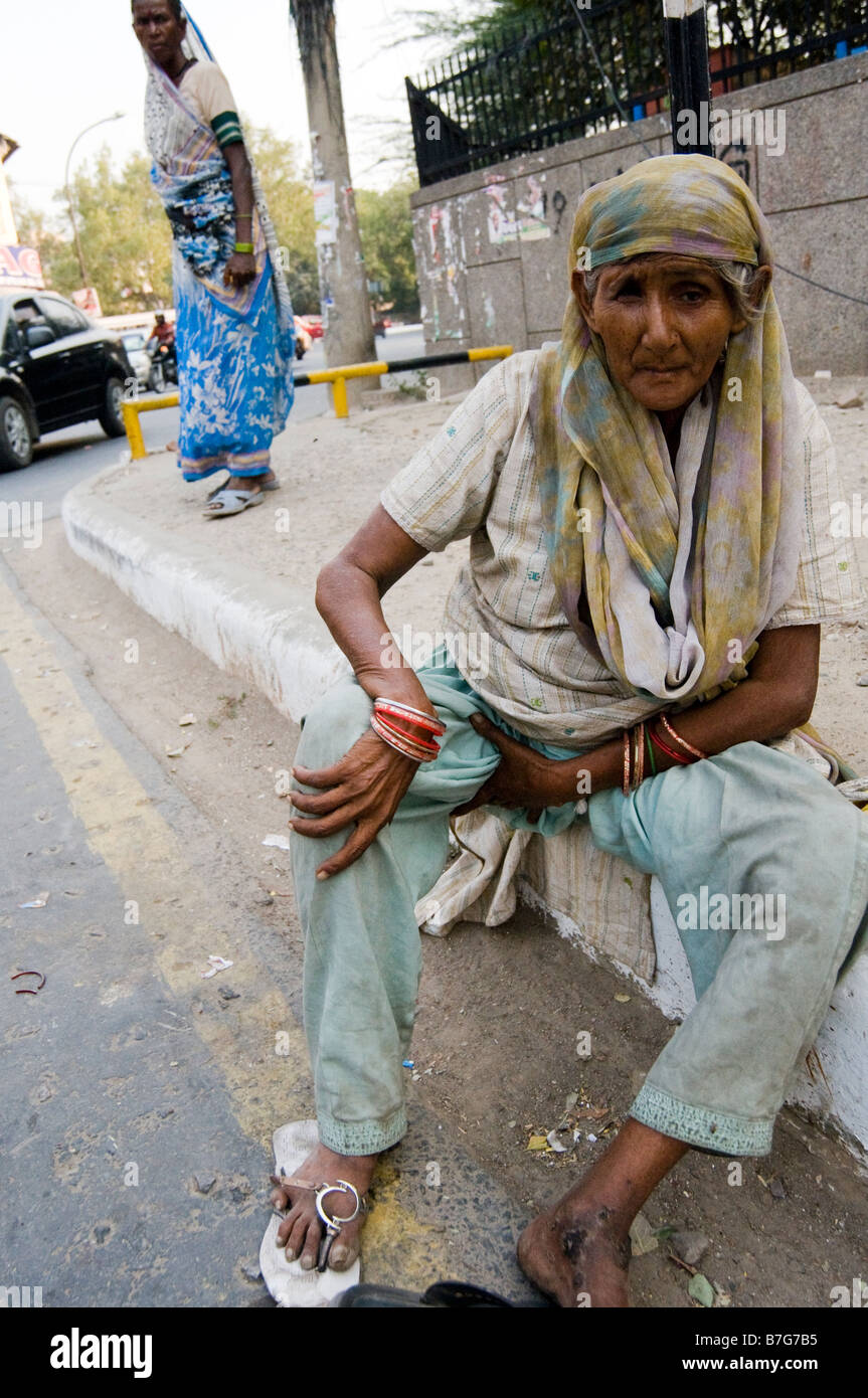 Indian woman in street delhi hi-res stock photography and images - Alamy