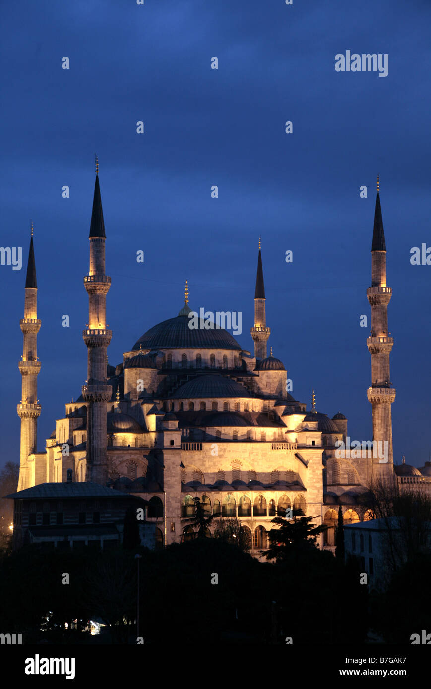BLUE MOSQUE SULTAN AHMET CAMII ISTANBUL TURKEY SULTANAHMET ISTANBUL ...