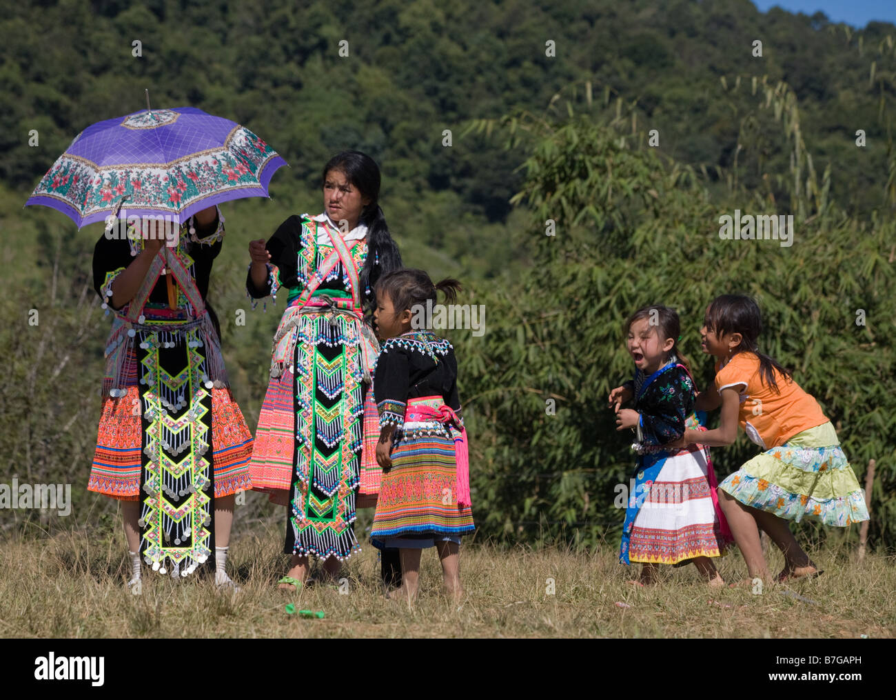 Tsa hauv toj celebration hi res stock photography and images Alamy