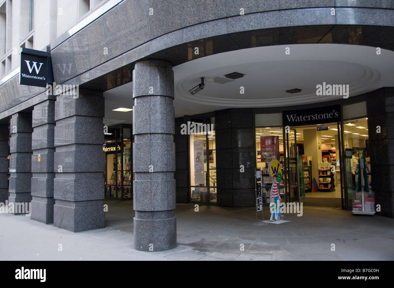 Waterstone's on London Wall, London Stock Photo Alamy