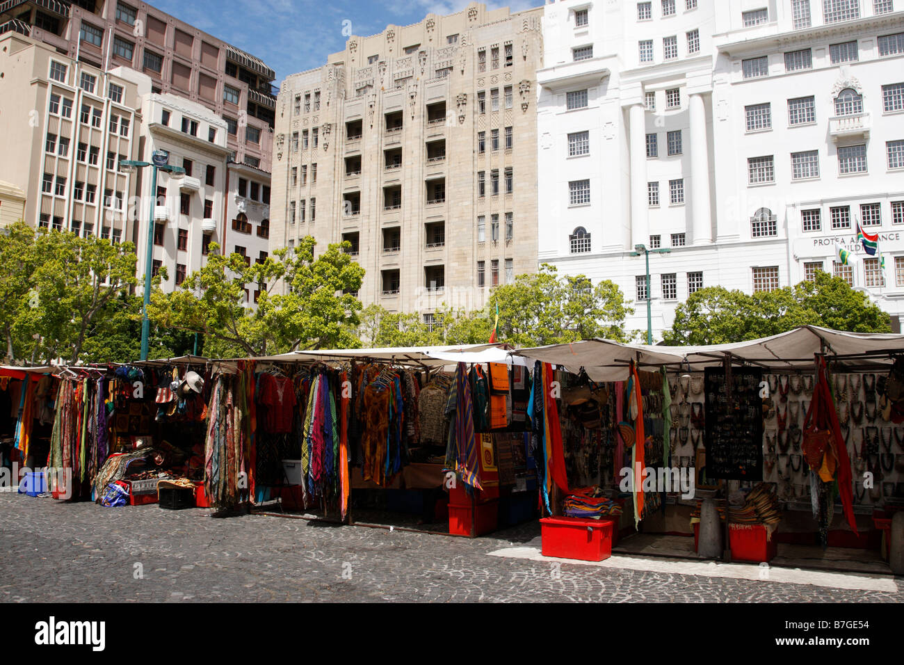 market stalls selling local crafts greenmarket square cape town south africa Stock Photo