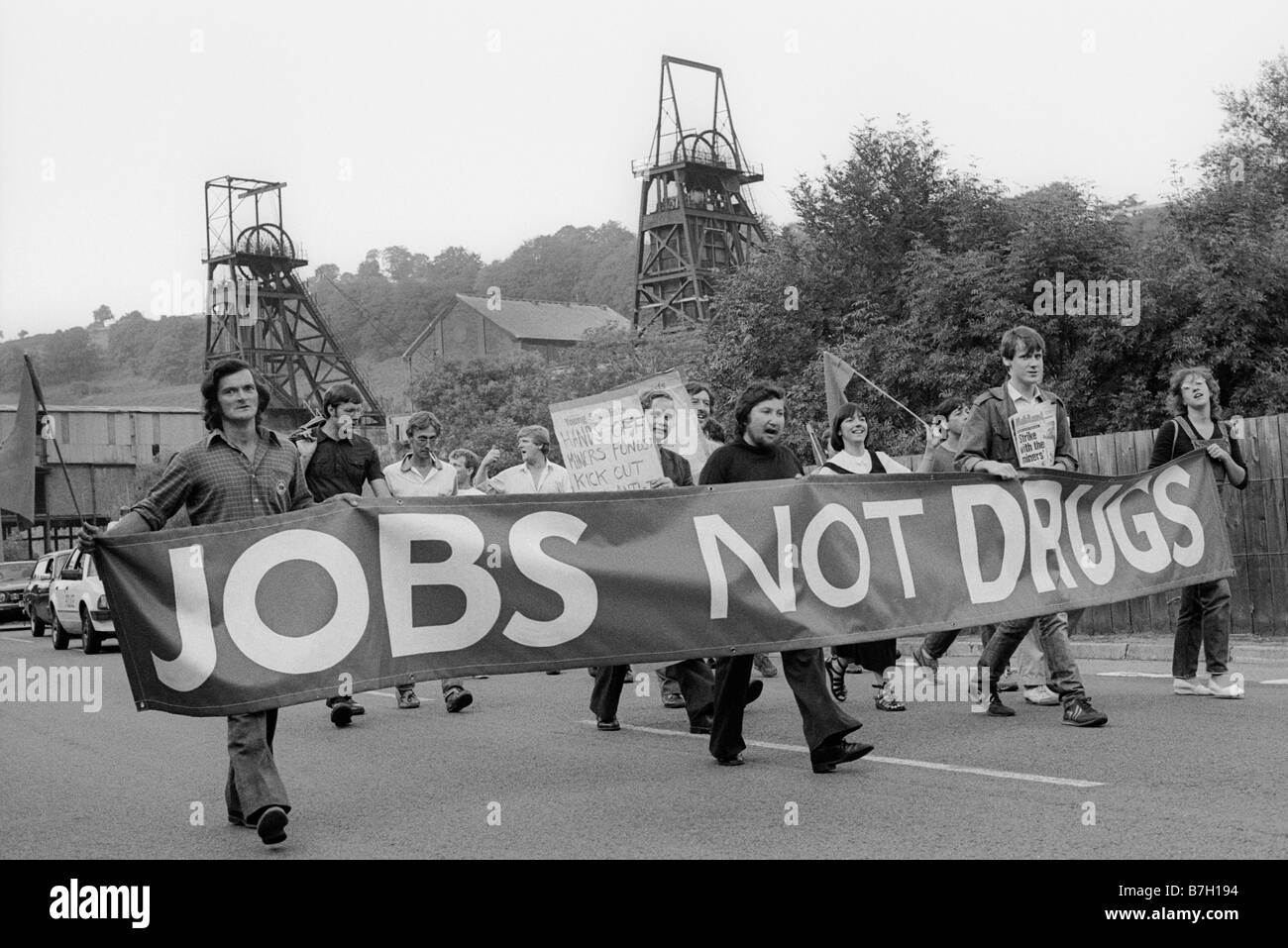10th August 1984 Militant Labour Party Young Socialists march with banners to support miners during the 84 strike, Newbridge, South Wales, UK Stock Photo