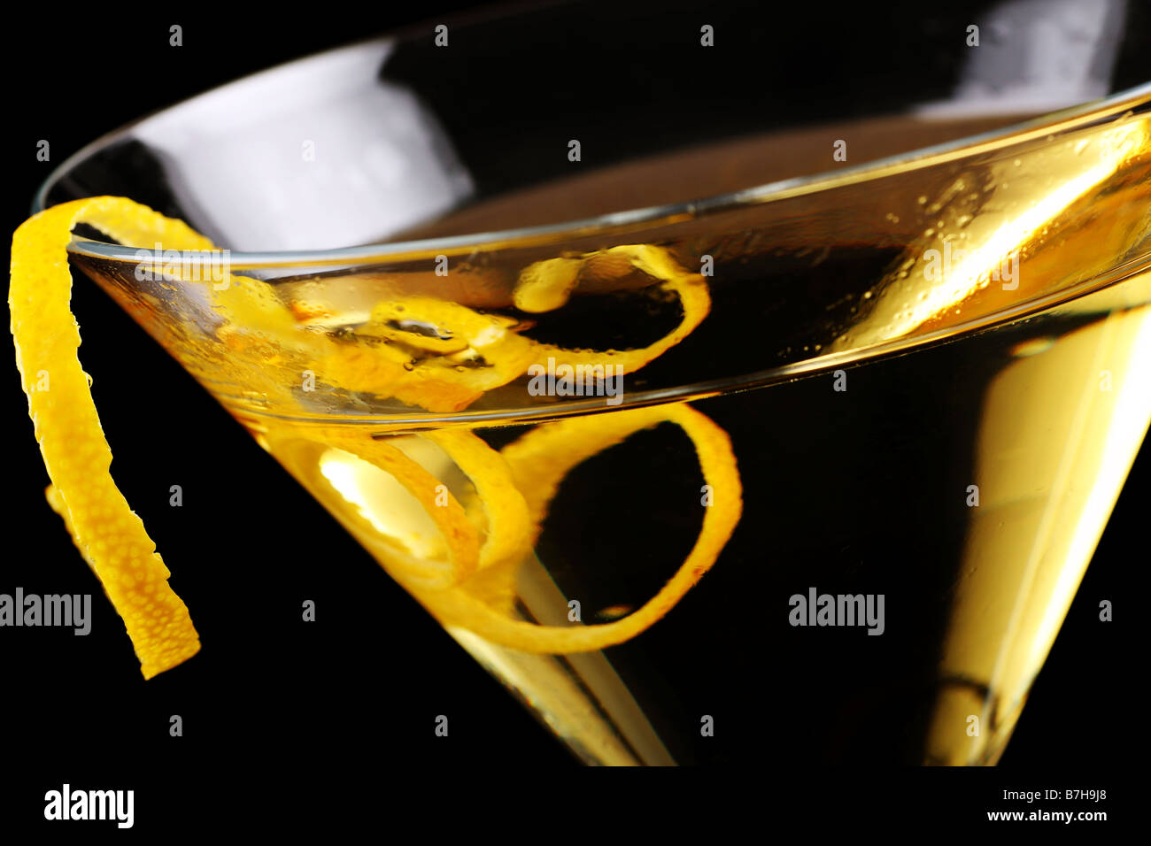 Dry martini with lemon garnish Stock Photo