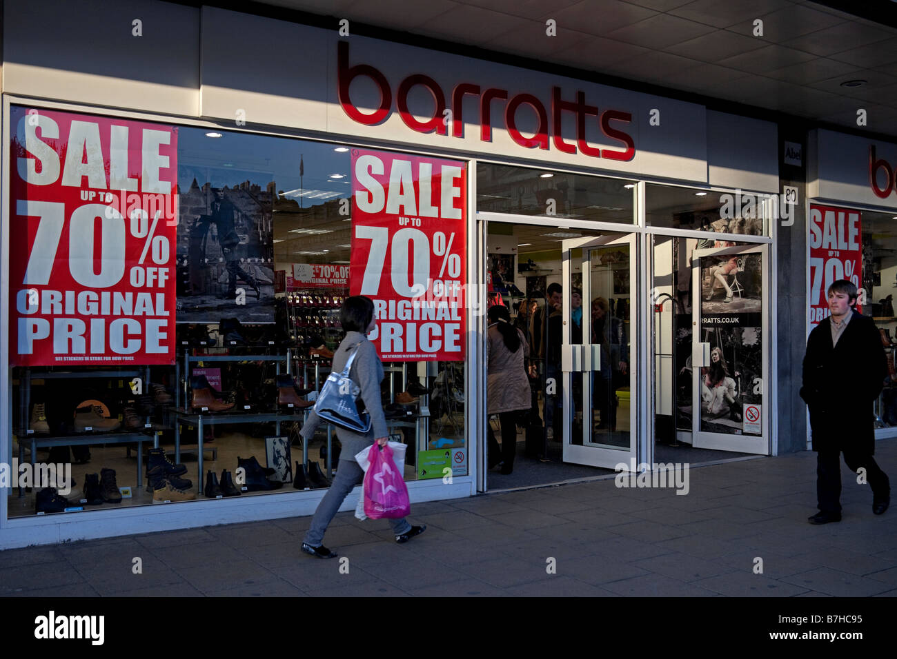 Shoe shop europe hi-res stock photography and images - Alamy