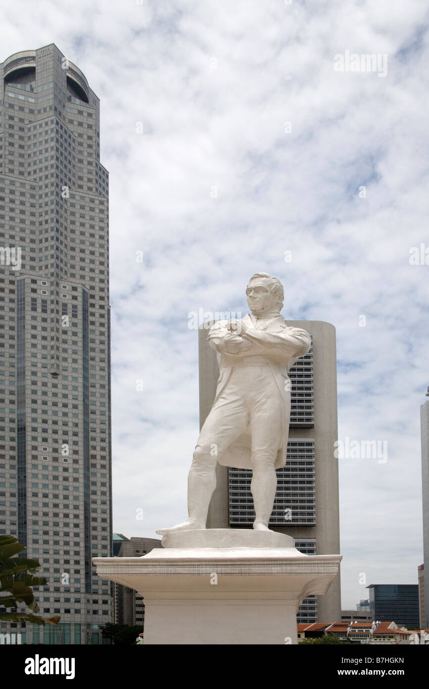 Patung Raffles Raffles statue singapore Stock Photo - Alamy