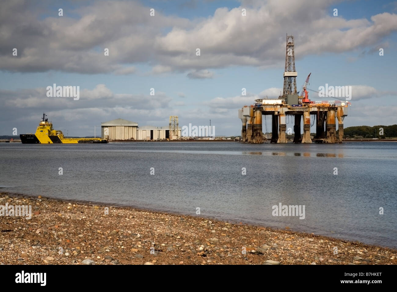 Oil rig Ocean Nomad being towed through the Cromarty Firth on the way ...