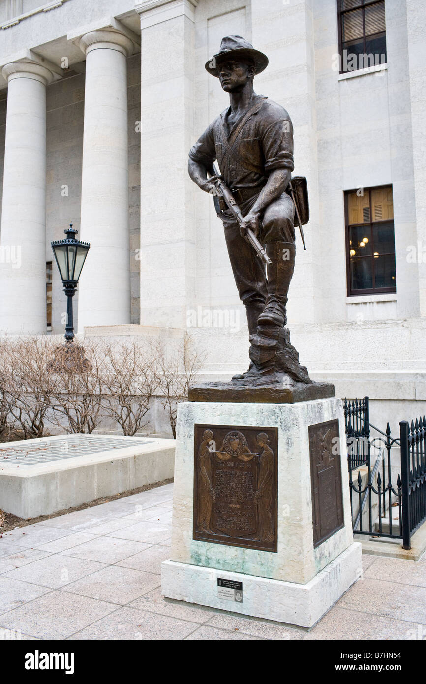 Soldier statue in front of the Ohio Statehouse. Stock Photo