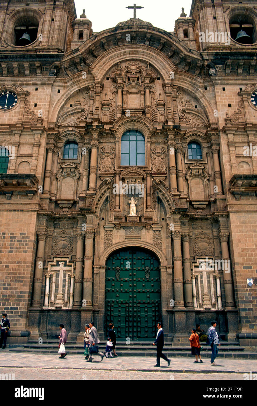 Peruvians, La Compania de Jesus Church, Roman Catholic church, Roman Catholicism, Plaza de Armas, Cuzco, Cuzco Province, Peru, South America Stock Photo