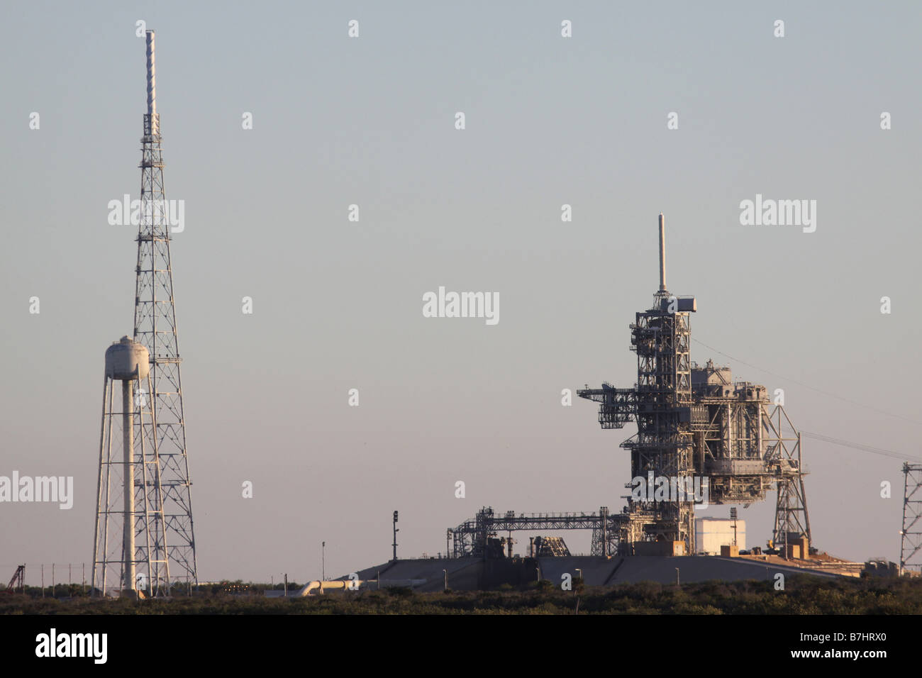 NASA Launch Pad 39B Kennedy Space Center Cape Canaveral lightning protection system construction Ares I X Stock Photo