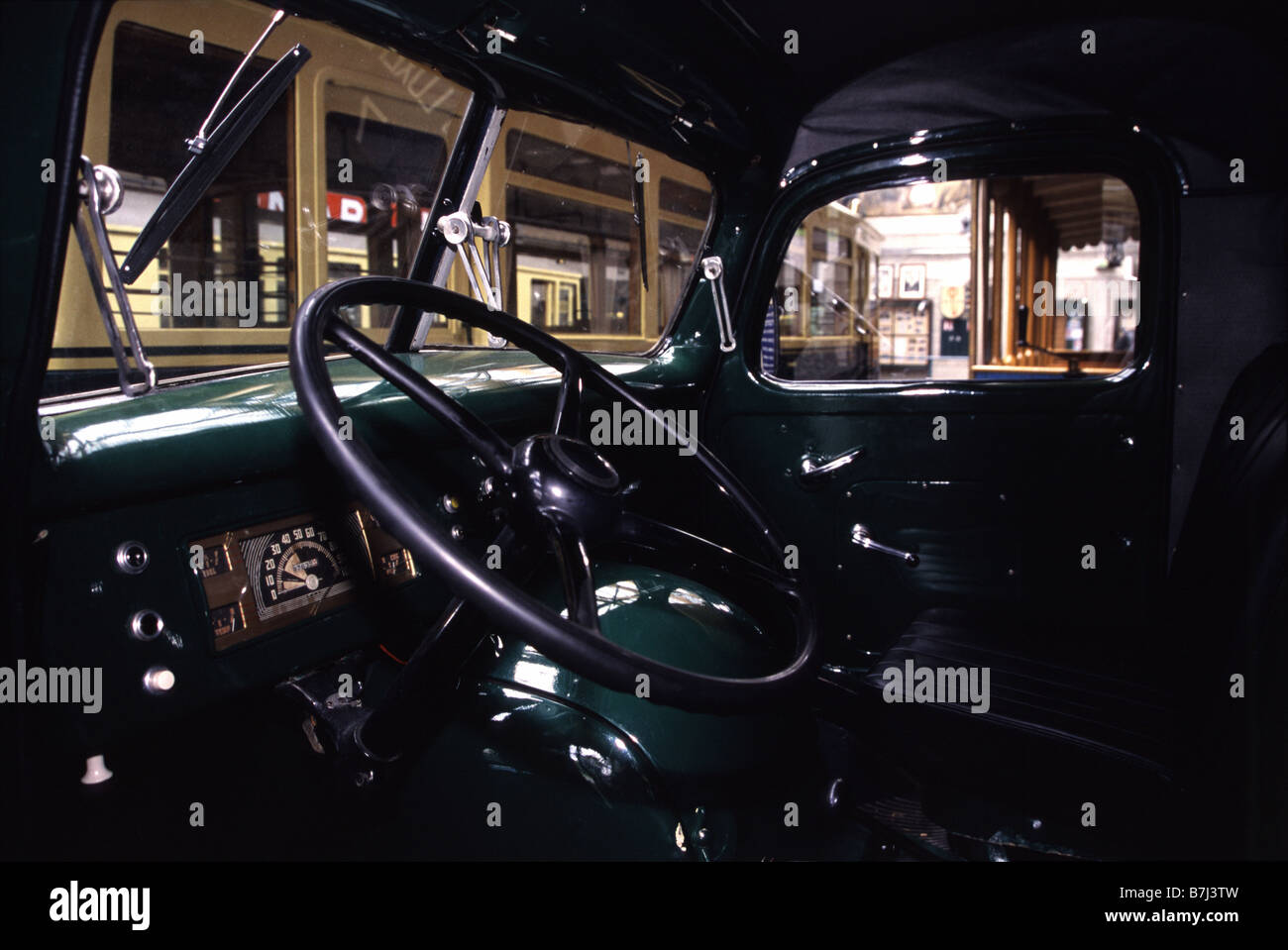 Ford vehicle maintenance hi-res stock photography and images - Alamy