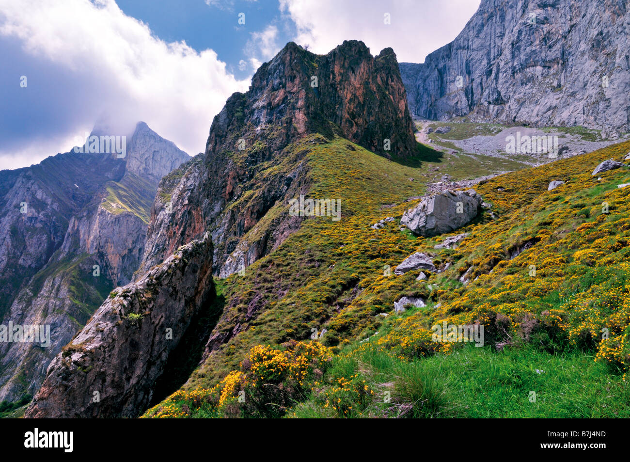 View to the mountain pics around Fuente De in the Nature Park Picos de Europa in Cantabria, Spain Stock Photo