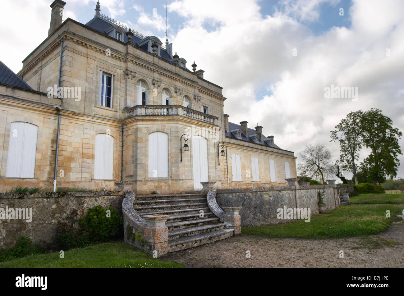 chateau le boscq st estephe medoc bordeaux france Stock Photo Alamy