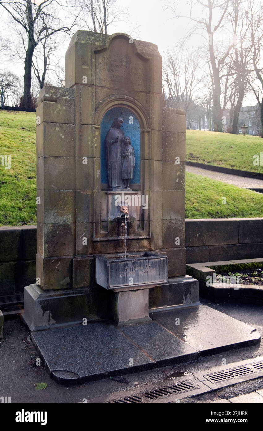 St ann's well buxton hi-res stock photography and images - Alamy