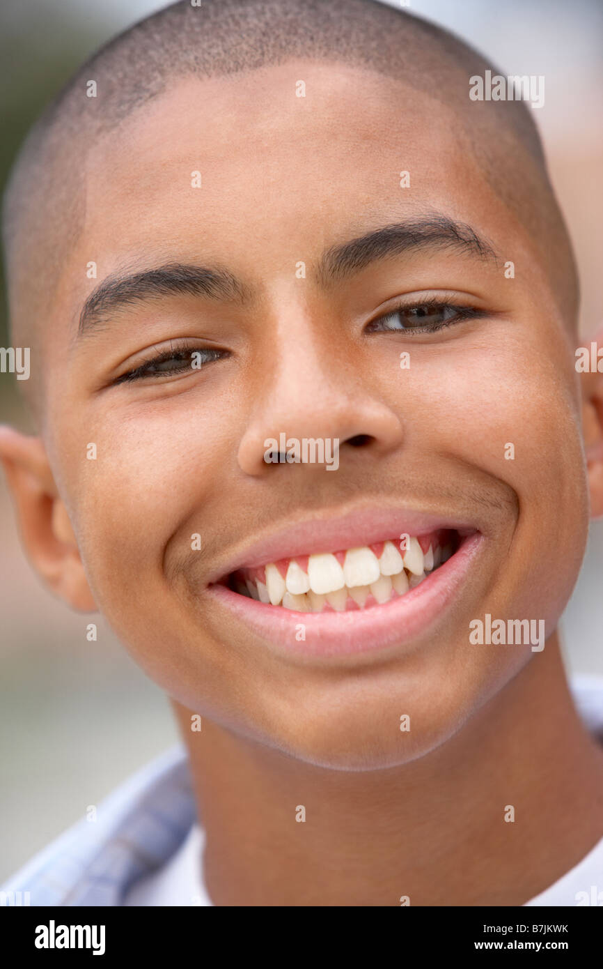 14 year old boy portrait hi-res stock photography and images - Alamy