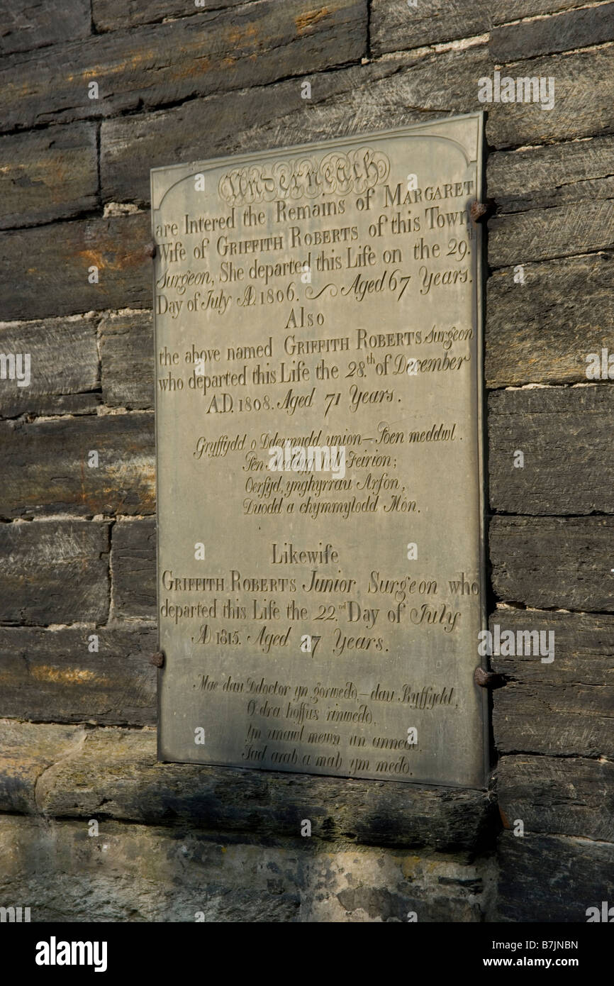 Memorial stone on the wall at St Mary's church in Dolgellau, Gwynedd, North Wales Stock Photo