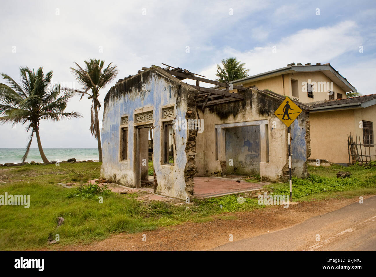 Tsunami live video sri lanka