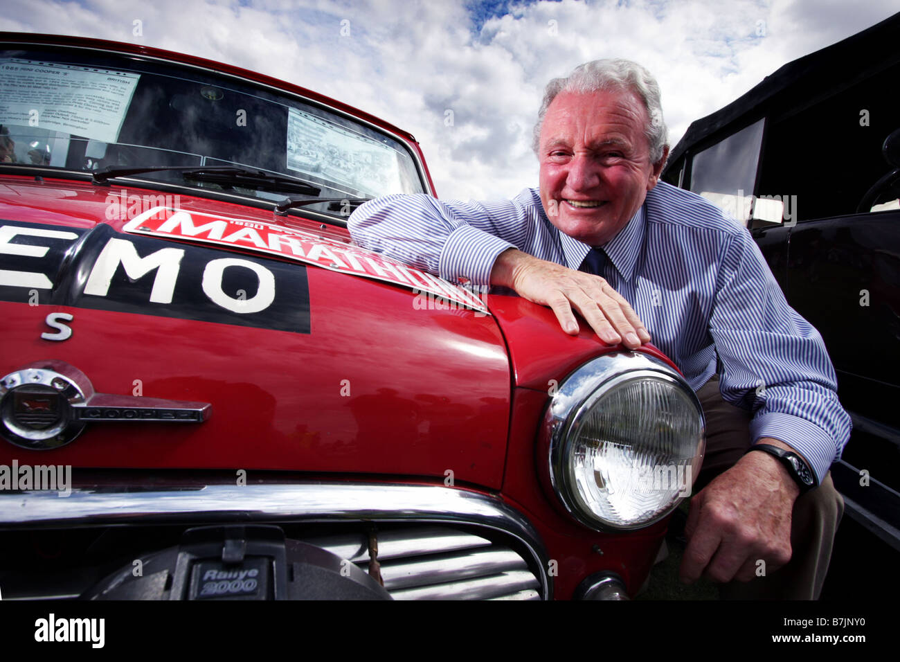 1964 Monte Carlo Rally Winner Paddy Hopkirk with his 1965 Mini Cooper S at the Cowley Classic Car Show in Oxford 2008 Stock Photo