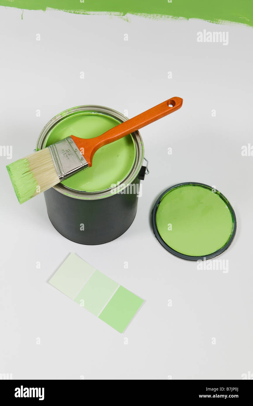 Paint can lids and brush hires stock photography and images Alamy