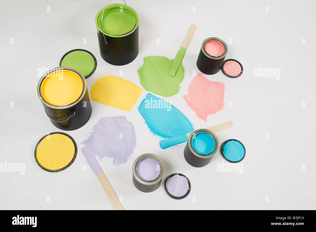 Paint can lids overhead hires stock photography and images Alamy