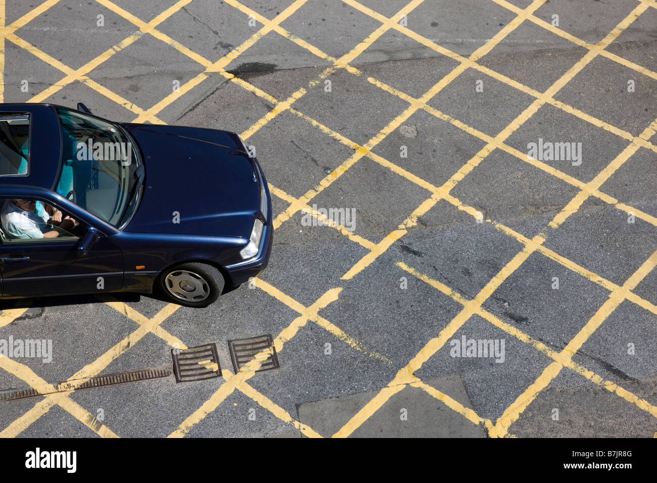 Cross hatching hires stock photography and images Alamy